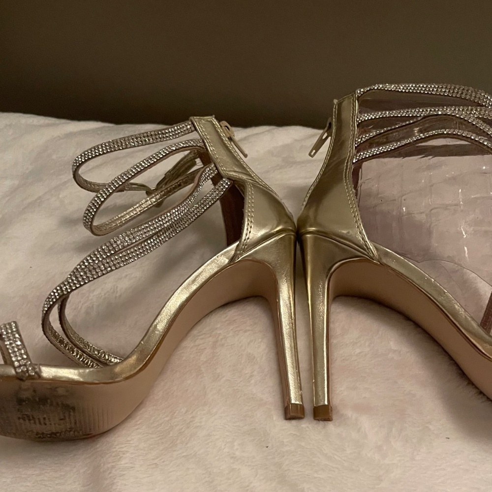 Shoes - Picture 5 of 5